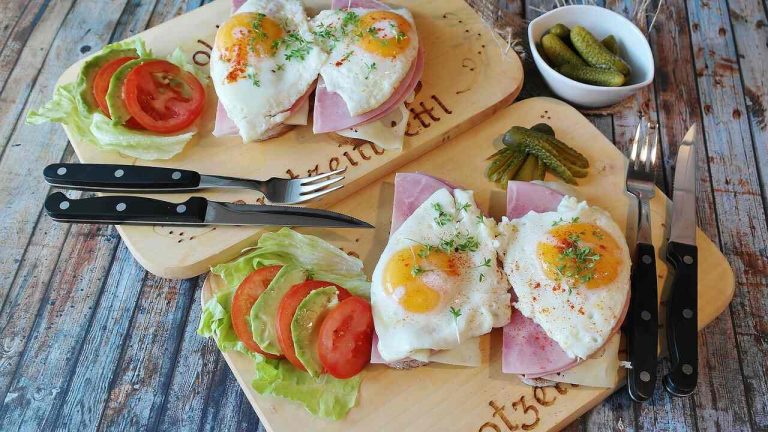 Protein, Healthy Eating, High Protein Foods, Nutrition, Healthy Diet, Protein Rich Foods, Fitness Nutrition, Super foods, Healthy Foods, Protein-Rich Breakfast Foods